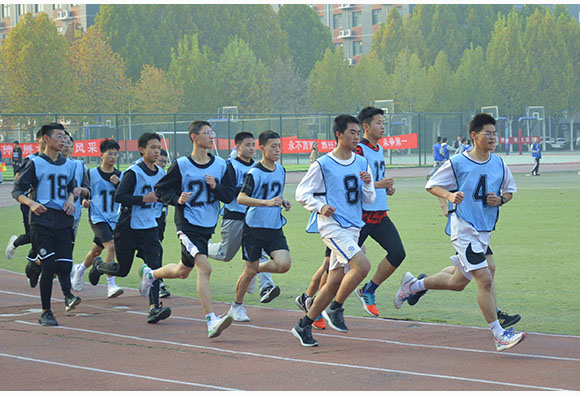 中学部规范月之体育健康周，跑步比赛活动.JPG
